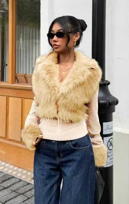 Mercedes™ - Chaqueta de piel de punto con parche de lujo